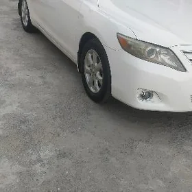Toyota Camry 2011