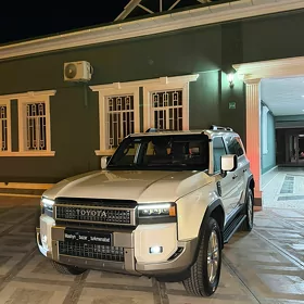 Toyota Land Cruiser Prado 2025