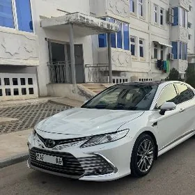 Toyota Camry 2020