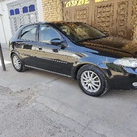 Chevrolet Lacetti 2004
