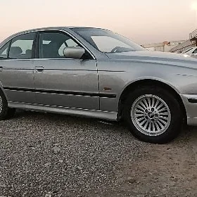 BMW E39 1996