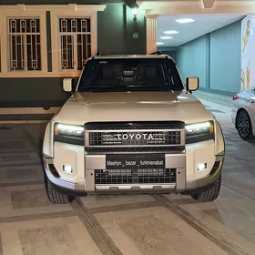 Toyota Land Cruiser Prado 2025
