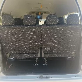 Toyota Hiace 2015