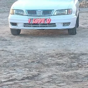 Nissan Cefiro 1995