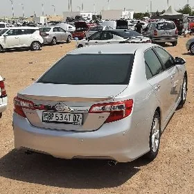 Toyota Camry 2012