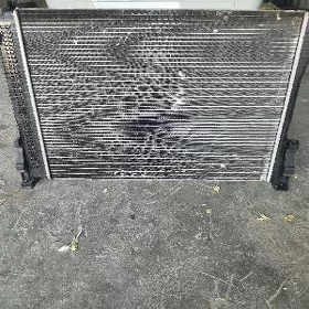 Mersedes 212 272 radiator
