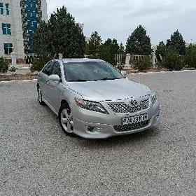 Toyota Camry 2010