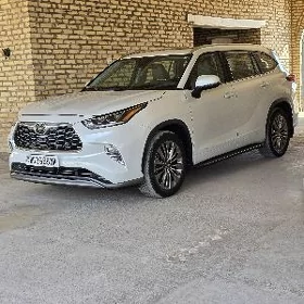 Toyota Highlander 2021