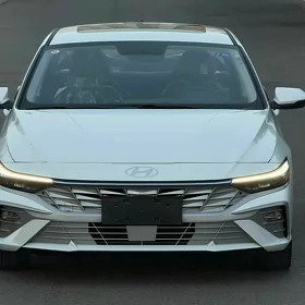 Hyundai Elantra 2025