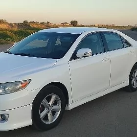 Toyota Camry 2010