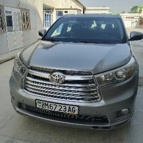 Toyota Highlander 2016