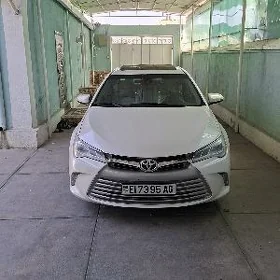 Toyota Camry 2016