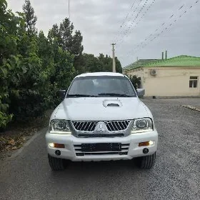Mitsubishi L200 2006