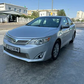 Toyota Camry 2012