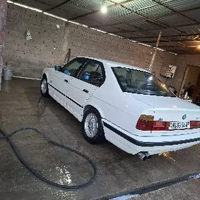 BMW 525 1993