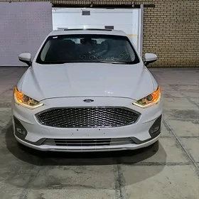 Ford Fusion 2020