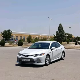 Toyota Camry 2020