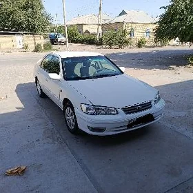 Toyota Camry 2000