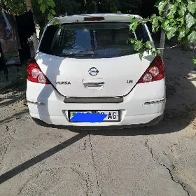 Nissan Versa 2010