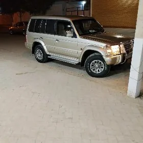 Mitsubishi Pajero 1994