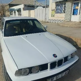 BMW 525 1989