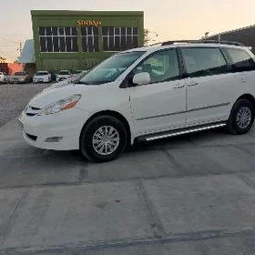 Toyota Sienna 2008