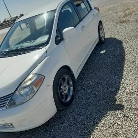 Nissan Versa 2010