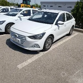 Hyundai Elantra 2021