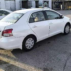 Toyota Yaris 2008