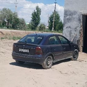 Opel Astra 2000