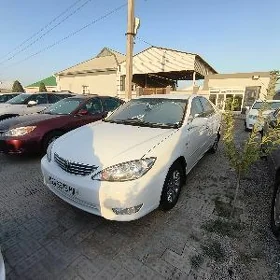 Toyota Camry 2004