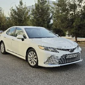 Toyota Camry 2020