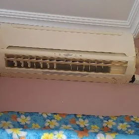 сплит ,,Митсубиси,,