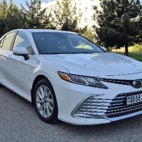 Toyota Camry 2020