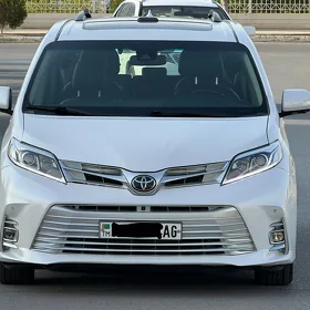 Toyota Sienna 2019