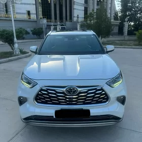 Toyota Highlander 2022