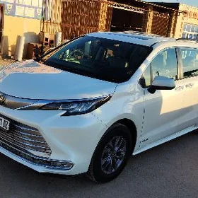 Toyota Sienna 2021
