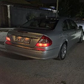 Mercedes-Benz E350 2006