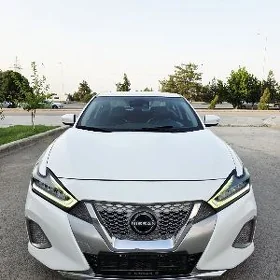 Nissan Maxima 2020