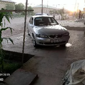 Opel Vectra 2000