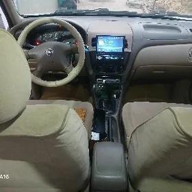Nissan Sunny 2008