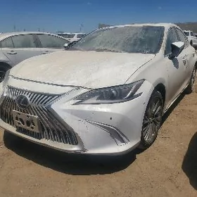 Lexus ES 250 2021
