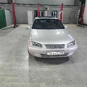 Toyota Camry 1997