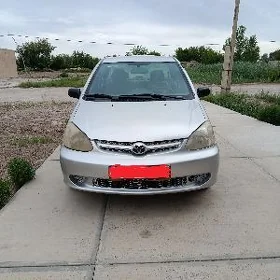 Toyota Echo 2005