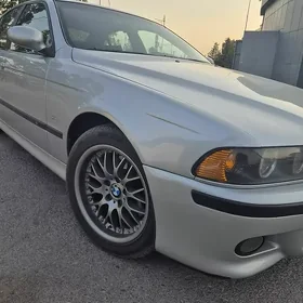 BMW E39 2003