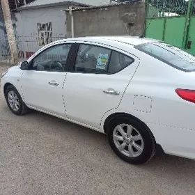 Nissan Sunny 2023
