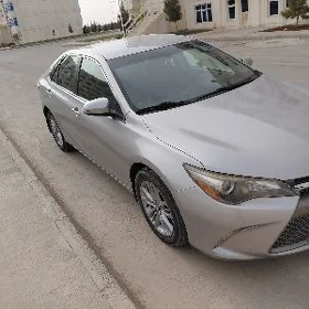 Toyota Camry 2017