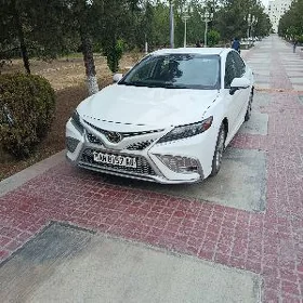 Toyota Camry 2022