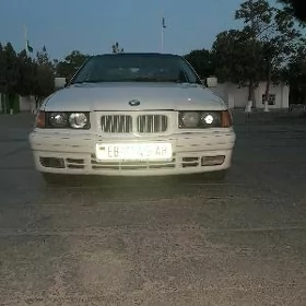 BMW 320 1991