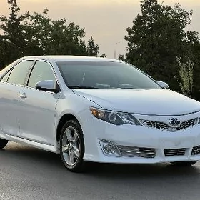 Toyota Camry 2014